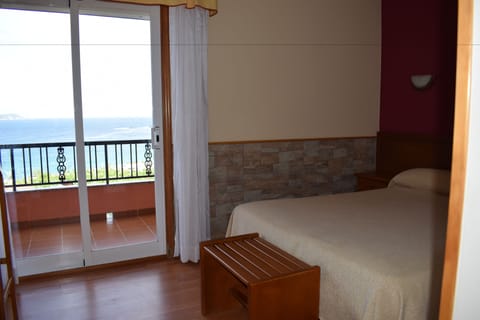 Double Room, Terrace, Sea View | Desk, soundproofing, free WiFi, bed sheets