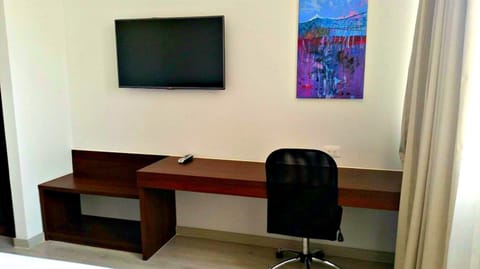 In-room business center