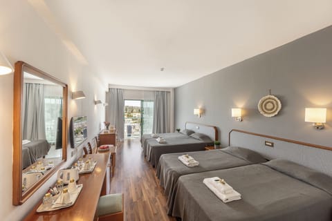 Family Room, 1 Bedroom, Resort View | Free cribs/infant beds, free WiFi, bed sheets