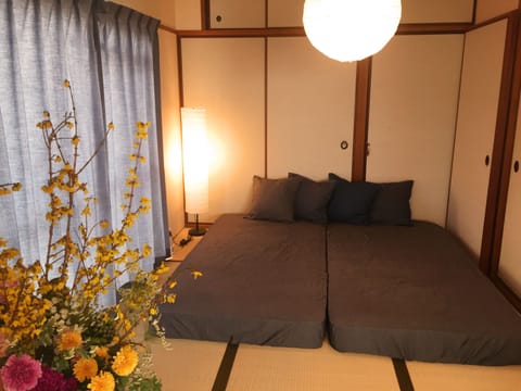 Standard Room, Non Smoking (2 Single Beds and 3 Japanese Futon) | 1 bedroom, individually furnished, desk, blackout drapes