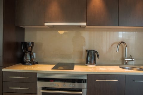 Apartment, 2 Bedrooms | Private kitchenette | Fridge, microwave, oven, stovetop