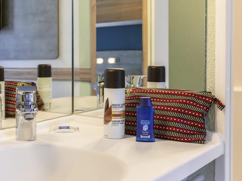 Desk, free WiFi, bed sheets, wheelchair access