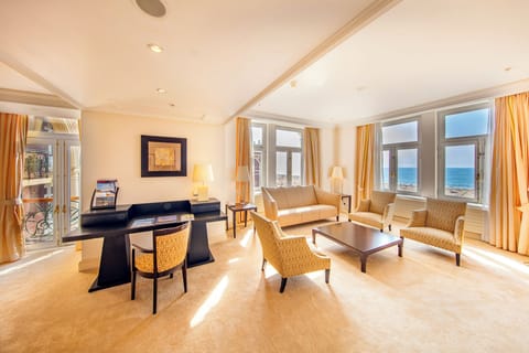 Presidential Suite, Sea View | Minibar, in-room safe, cribs/infant beds, rollaway beds