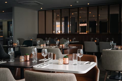 Breakfast, lunch and dinner served