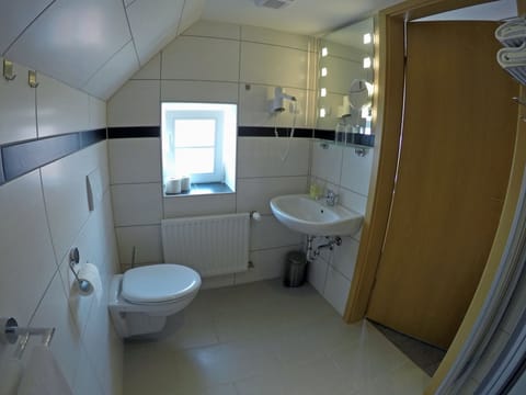 Double or Twin Room | Bathroom | Shower, free toiletries, slippers, towels