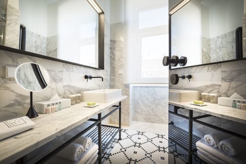 Atelier | Bathroom | Shower, rainfall showerhead, designer toiletries, hair dryer