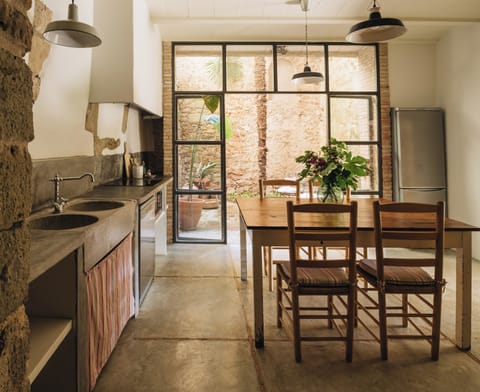 Superior Apartment | Dining room