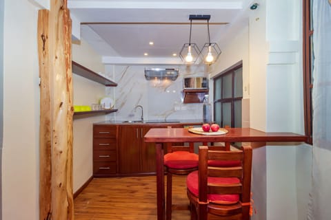 Apartment, 2 Bedrooms | Private kitchen