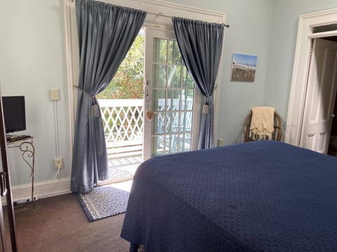 Superior Double Room, Ensuite, Garden View (Isabella)