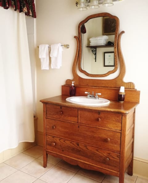 Room, Private Bathroom (Cassidy Wharf) | Bathroom | Hair dryer, bathrobes, towels