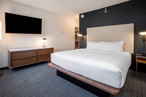 Suite, 1 Bedroom | In-room safe, desk, iron/ironing board, free cribs/infant beds