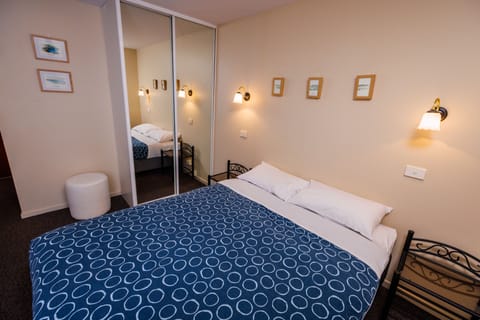 Double Room - Private Bathroom | Free WiFi, bed sheets