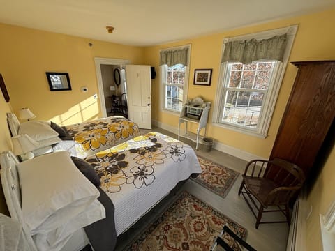 Traditional Room, 2 Twin Beds | Individually decorated, individually furnished, free WiFi, bed sheets