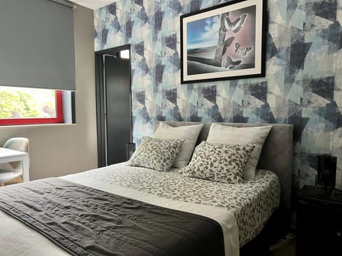 Double Room | 1 bedroom, premium bedding, Select Comfort beds, minibar