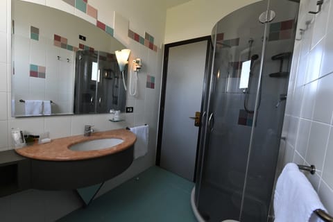 Free toiletries, hair dryer, bidet, towels