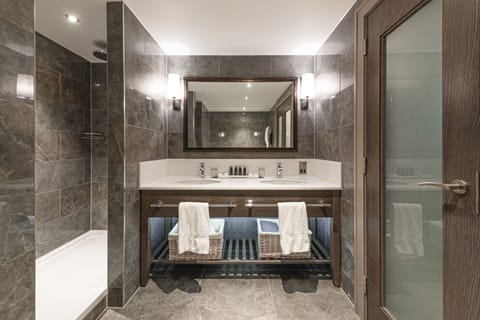 Signature Suite | Bathroom | Shower, rainfall showerhead, designer toiletries, hair dryer