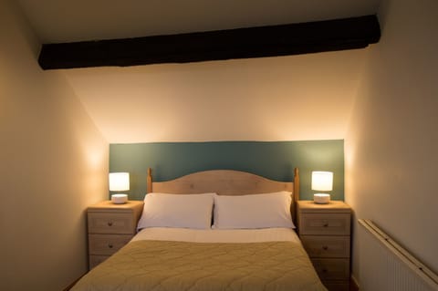 Double Room, Ensuite | Free WiFi, bed sheets