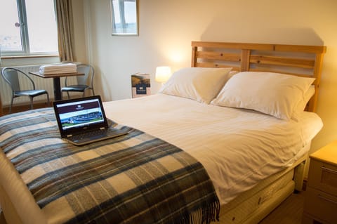 Double or Twin Room, Ensuite | Free WiFi, bed sheets