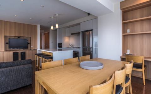 2 Bedroom Yotei Suite | In-room dining