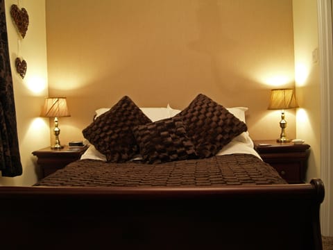 Double Room, Ensuite (Room 1) | Individually decorated, individually furnished, free WiFi