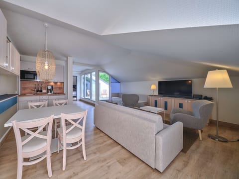 In-room safe, desk, iron/ironing board, free WiFi