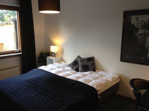 Double Room | Desk, cribs/infant beds, free WiFi, bed sheets