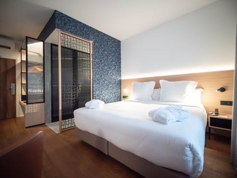 Premium Room, 2 Bedrooms | In-room safe, desk, laptop workspace, blackout drapes