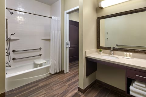 Suite, 2 Queen Beds, Accessible (Mobility, Accessible Tub) | Bathroom | Free toiletries, hair dryer, towels, soap