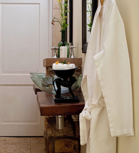 Standard -Petite | Bathroom | Separate tub and shower, deep soaking tub, designer toiletries