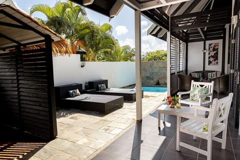 Villa LODGE, Piscine privée | Terrace/patio