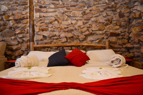 Superior Chalet | Minibar, individually decorated, bed sheets