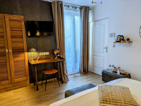 Double Room, Accessible, Ensuite (Chambre Voyage) | Interior