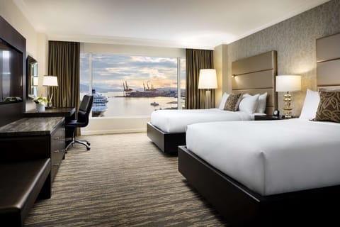 Signature Harbor View Room, 2 Double Beds | Premium bedding, down comforters, pillowtop beds, minibar