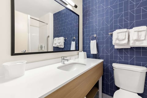 Room, 2 Queen Beds | Bathroom | Free toiletries, hair dryer, towels