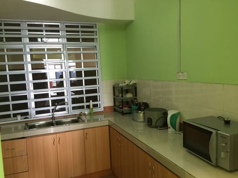 Standard Apartment, 3 Bedrooms | Private kitchenette | Full-size fridge, stovetop, electric kettle, cookware/dishes/utensils