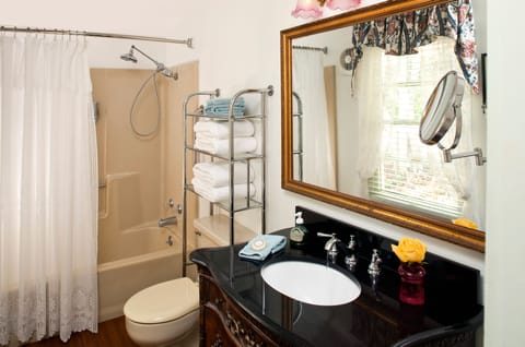 Victoria Suite- 1873 Cottage | Bathroom | Designer toiletries, hair dryer, bathrobes, heated floors