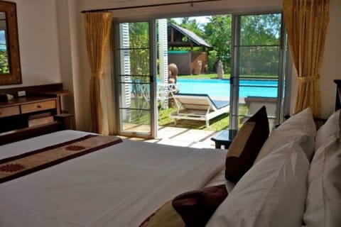 Deluxe Room, Pool Access | View from room