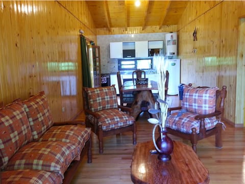 Standard Cabin, 2 Bedrooms (Palo Rosa) | Private kitchen