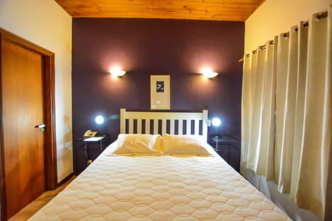 Chalet | Minibar, desk, free WiFi, bed sheets