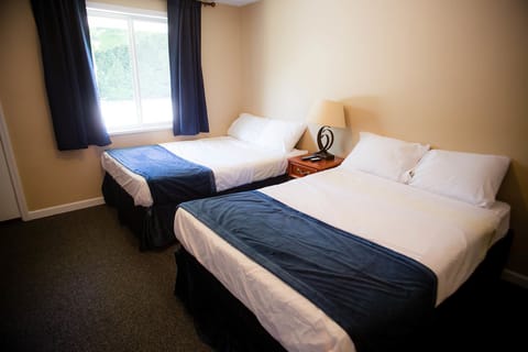 Standard Room, 2 Double Beds | Egyptian cotton sheets, premium bedding, blackout drapes, free WiFi