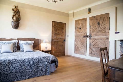 Panoramic Suite, 1 Bedroom, Balcony, City View | Premium bedding, desk, soundproofing, cribs/infant beds