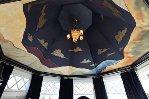 Dogwood | Premium bedding, down comforters, individually decorated