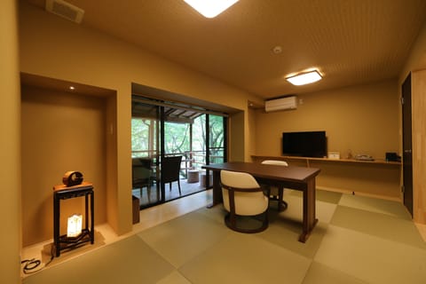 Annex Room with Open-air Bath "HOTOTOGISU"	 | Desk, free WiFi