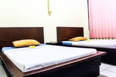 Superior Room | Desk, rollaway beds, free WiFi