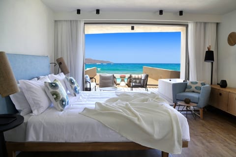 1 King Bed (Pure Haven, Sea Front with Private Pool) | View from room