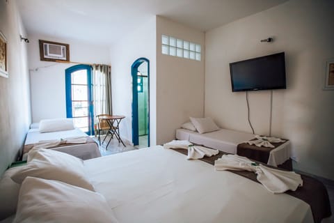 Deluxe Double Room | Minibar, travel crib, free WiFi, bed sheets