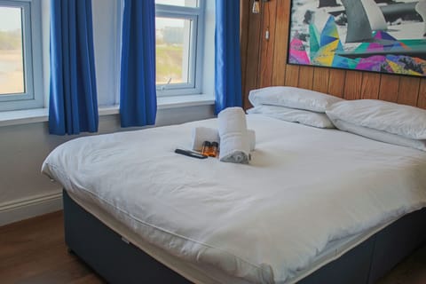 In-room safe, iron/ironing board, free WiFi, bed sheets