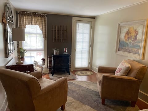 Superior Double Room, Private Bathroom (Carson Farmhouse)