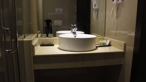 Superior Room | Bathroom sink