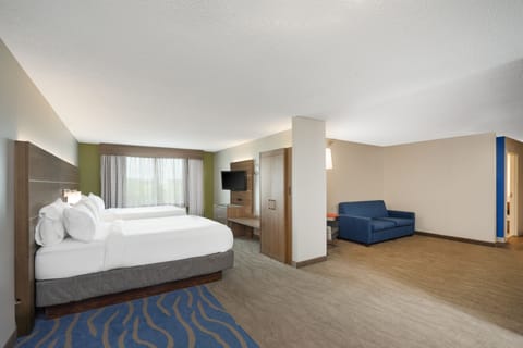 Suite, Multiple Beds (Additional Living Area) | Memory foam beds, in-room safe, desk, blackout drapes